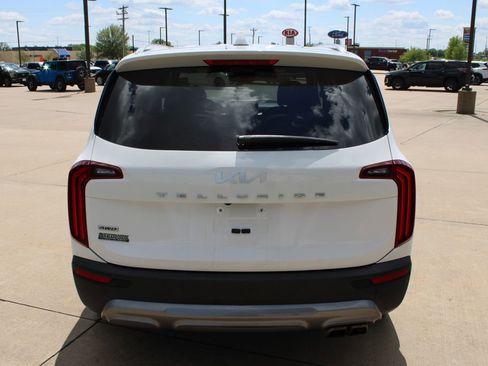 Used 2022 Kia Telluride SX AWD/4WD image 16