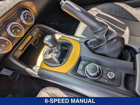 Used 2016 MAZDA MX-5 Miata Grand Touring RWD image 19