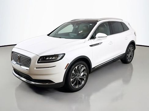 Used 2022 Lincoln Nautilus Reserve w/ Luxury Package image 9