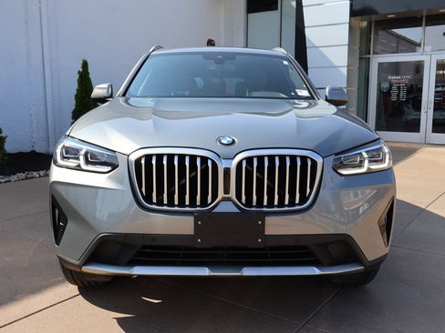 Used 2024 BMW X3 xDrive30i AWD/4WD image 2