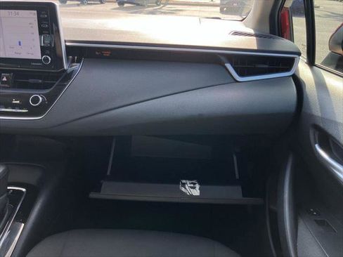 Certified 2021 Toyota Corolla LE image 15