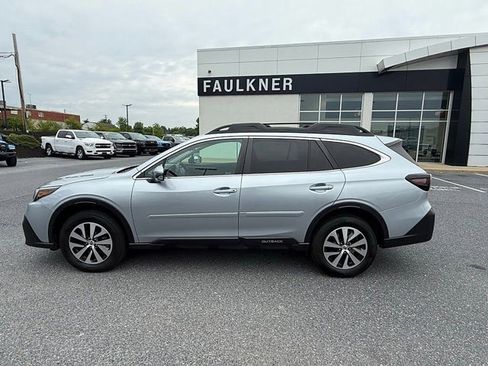Used 2021 Subaru Outback Premium AWD/4WD image 6