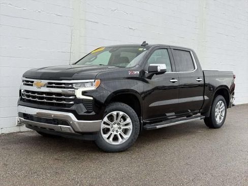 Used 2022 Chevrolet Silverado 1500 LTZ AWD/4WD image 1