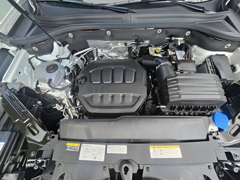 Used 2024 Volkswagen Atlas SEL AWD/4WD image 26