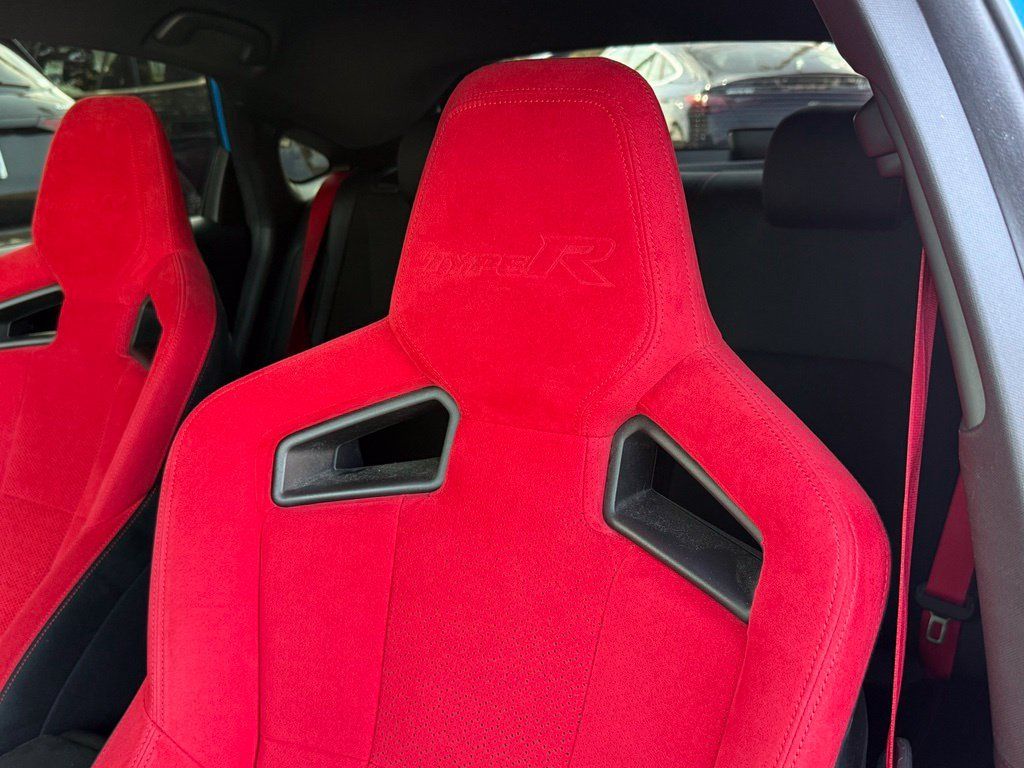 Used 2023 Honda Civic Type R image 2