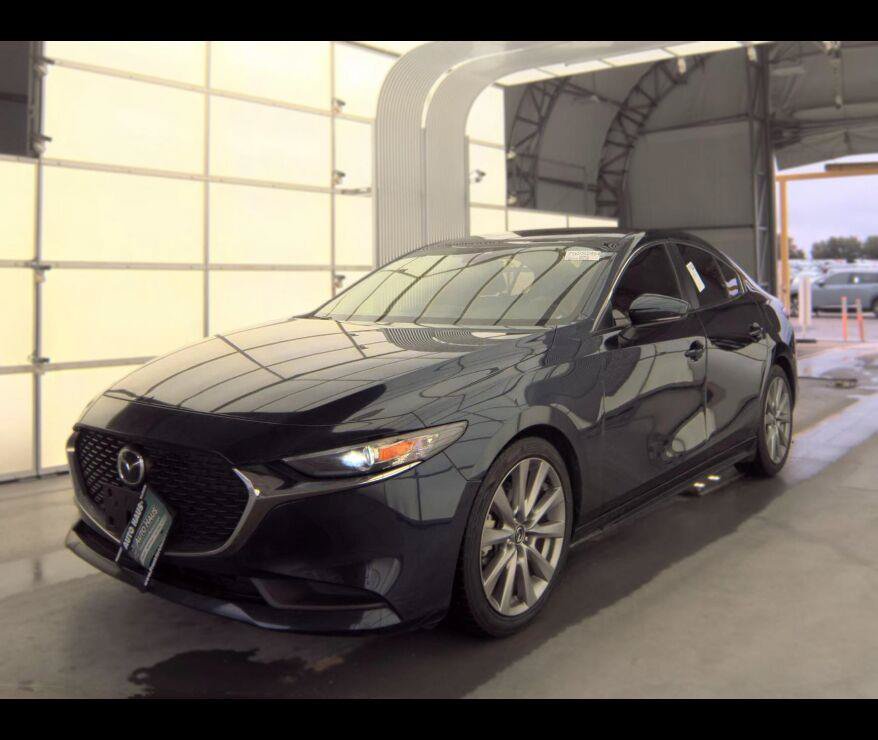 Used 2021 MAZDA MAZDA3 s FWD image 2