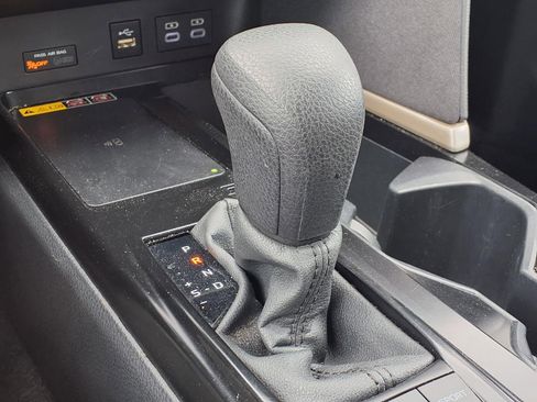 Used 2025 Toyota Camry LE FWD image 10