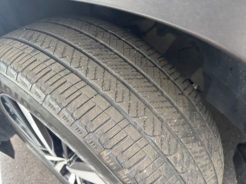 Used 2024 Nissan Pathfinder Platinum w/ Cargo Package image 27