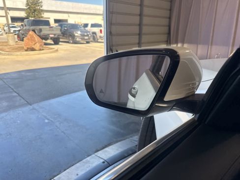 Used 2018 Mercedes-Benz E 300 image 19