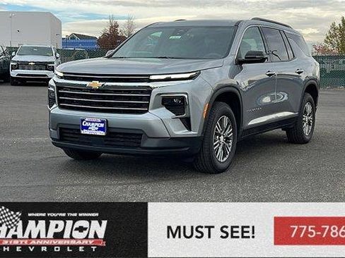 New 2026 Chevrolet Traverse LT w/ Driver Confidence Package image 1