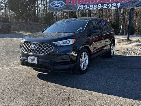 Used 2023 Ford Edge SE image 3