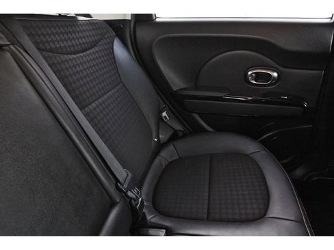 Used 2018 Kia Soul ! image 15