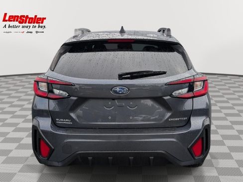 Used 2024 Subaru Crosstrek 2.0i Premium AWD/4WD image 4
