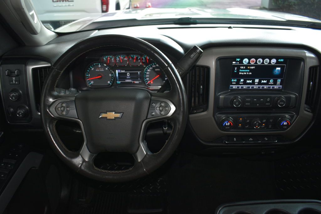 Used 2018 Chevrolet Silverado 1500 LT w/ Texas Edition AWD/4WD image 2