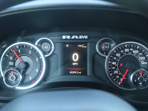 Used 2022 RAM 3500 Big Horn AWD/4WD image 35