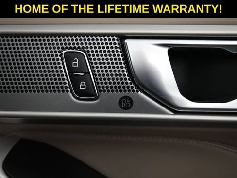 Used 2021 Ford Explorer Limited w/ Equipment Group 301A AWD/4WD image 53