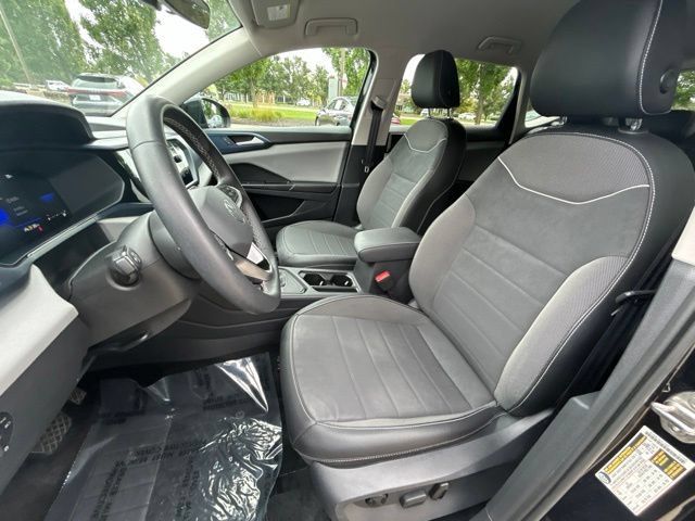 Used 2023 Volkswagen Taos SE FWD image 13