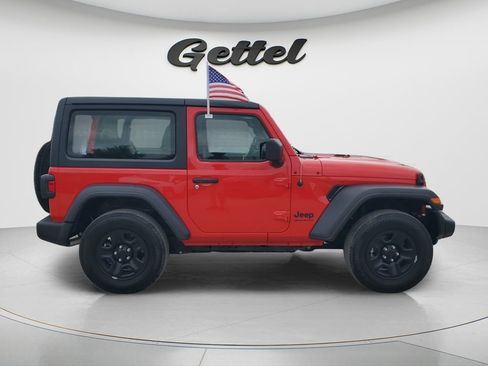 Used 2022 Jeep Wrangler Sport AWD/4WD image 4