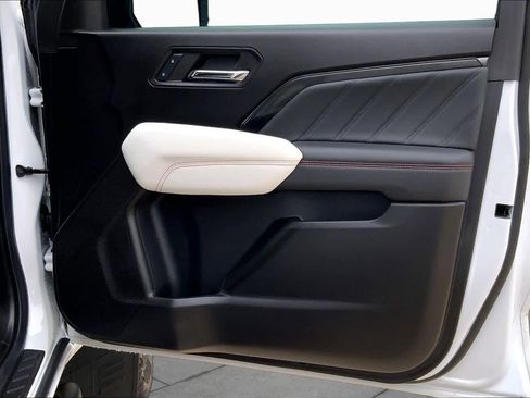 Certified 2024 GMC Canyon AT4X AWD/4WD image 22