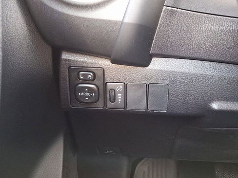 Used 2019 Toyota Corolla SE image 26