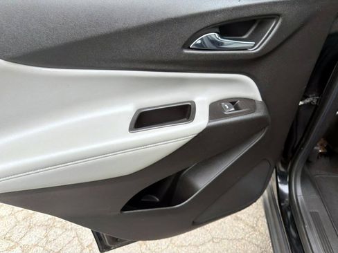 Used 2018 Chevrolet Equinox Premier AWD/4WD image 11