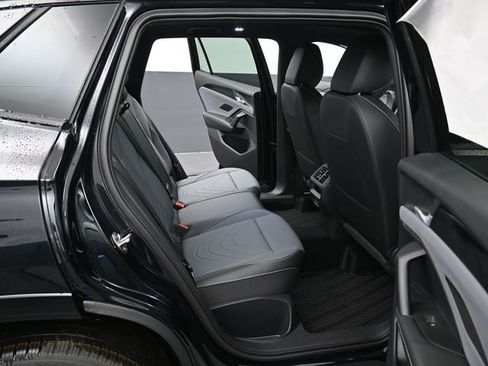 New 2026 Volkswagen Tiguan SE R-Line AWD/4WD image 13