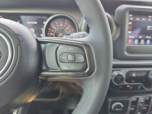 Used 2023 Jeep Wrangler Sport S image 21