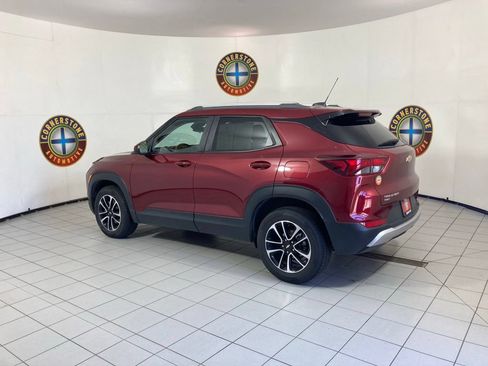 Used 2024 Chevrolet TrailBlazer LT AWD/4WD image 23