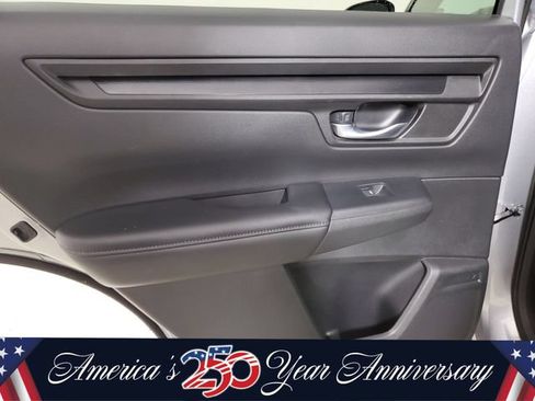 Used 2025 Honda CR-V EX image 8