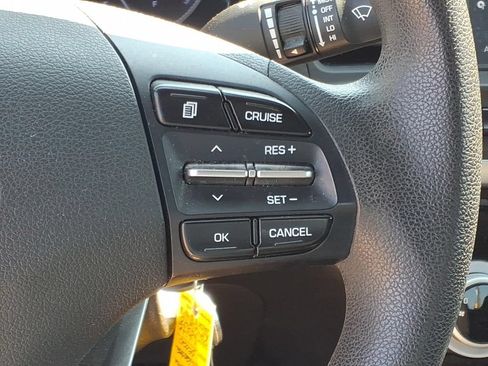 Used 2019 Hyundai Elantra SEL w/ Cargo Package FWD image 17