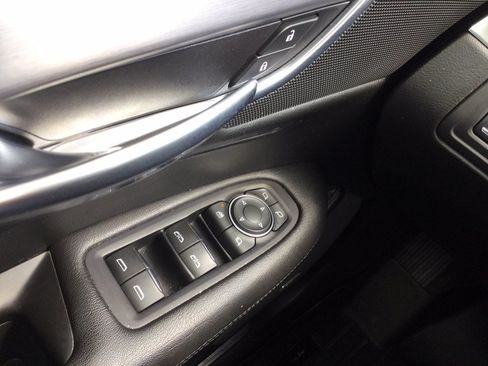 Used 2018 Cadillac XT5 Luxury w/ Driver Awareness Package AWD/4WD image 40