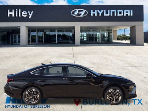 New 2026 Hyundai Sonata SEL FWD image 3