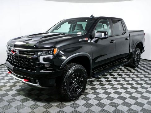 Used 2022 Chevrolet Silverado 1500 ZR2 w/ Technology Package AWD/4WD image 25