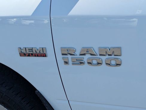 Used 2015 RAM 1500 Classic SLT AWD/4WD image 14