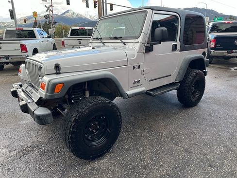 Used 2003 Jeep Wrangler X AWD/4WD image 5