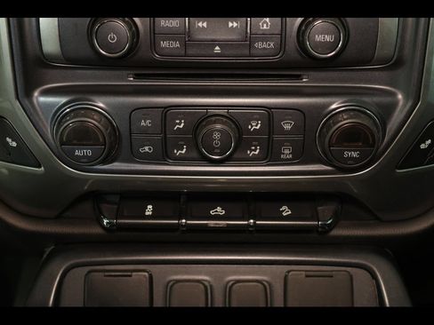 Used 2018 Chevrolet Silverado 1500 LT w/ Texas Edition AWD/4WD image 23