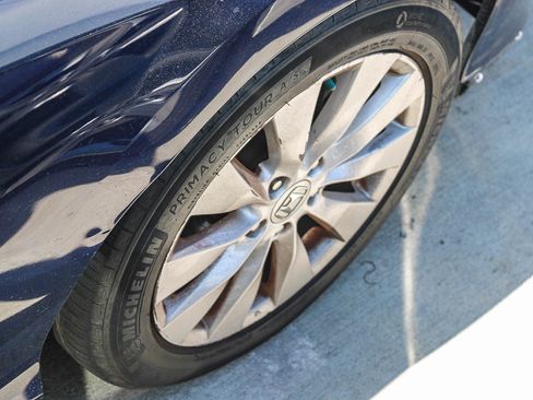 Used 2013 Honda Accord EX image 17