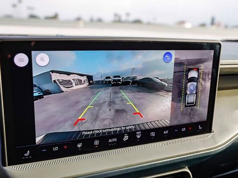 Used 2025 Ford Maverick Lobo image 29