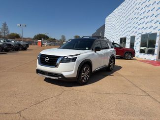 Certified 2025 Nissan Pathfinder Platinum video 1