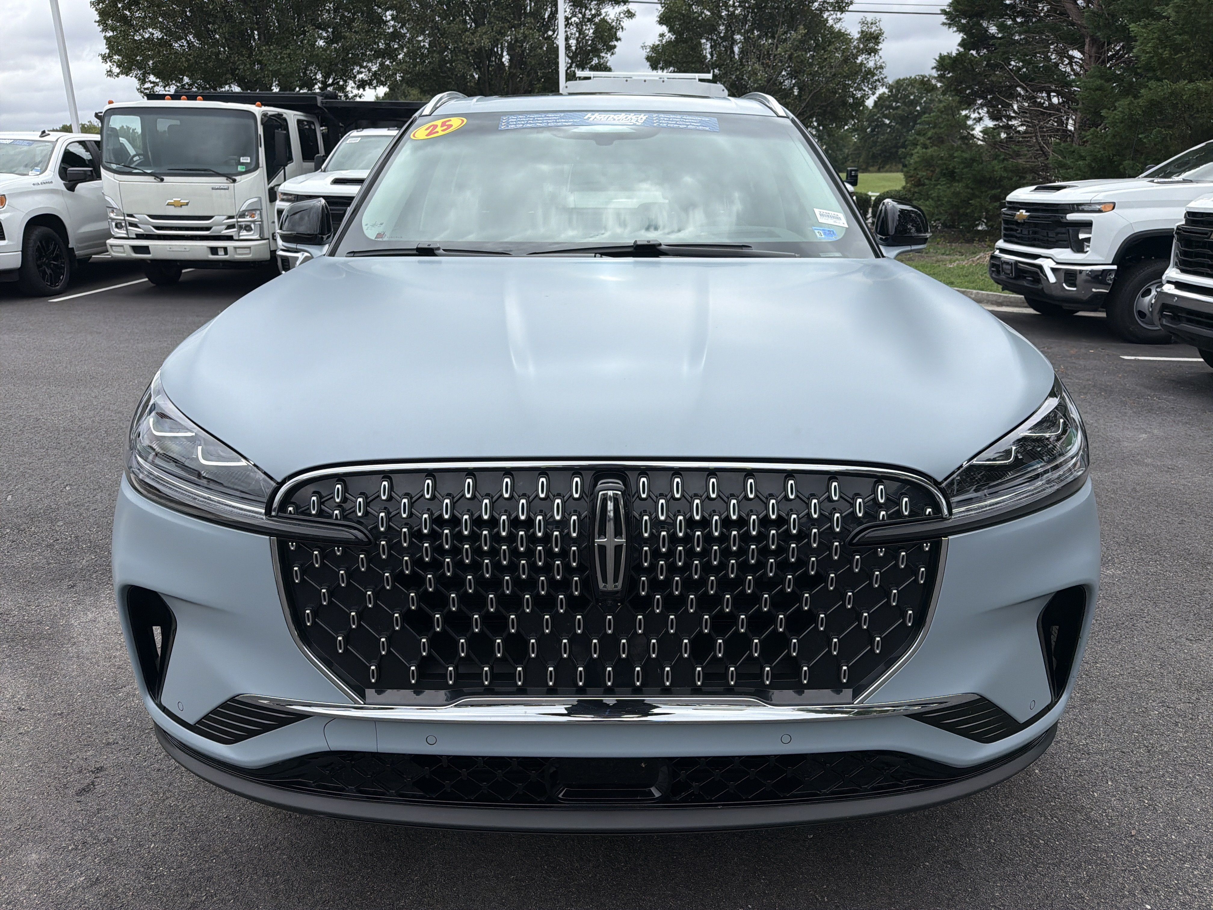 Used 2025 Lincoln Aviator Reserve w/ Equipment Group 201A AWD/4WD image 3