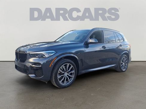 Certified 2022 BMW X5 xDrive40i w/ M Sport Package image 3