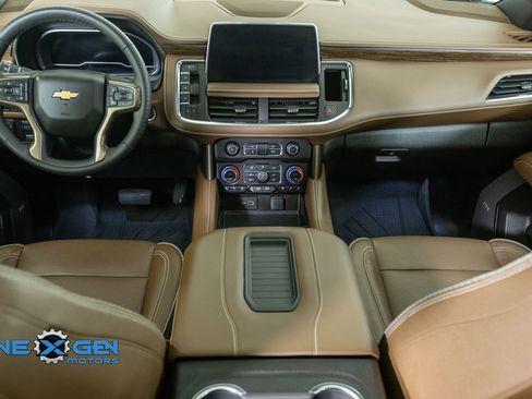 Used 2023 Chevrolet Tahoe High Country AWD/4WD image 32