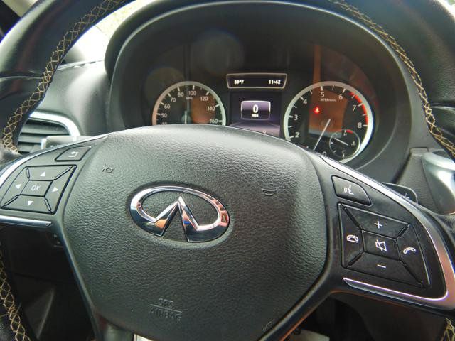 Used 2018 INFINITI QX30 Premium w/ Navigation Package AWD/4WD image 19