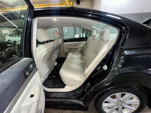 Used 2010 Subaru Legacy 2.5i Premium AWD/4WD image 23