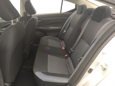 Used 2025 Nissan Versa SV image 18