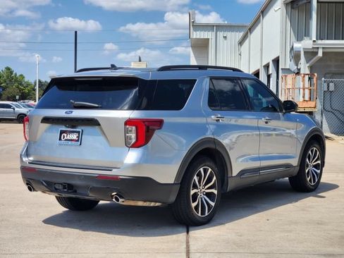 Used 2022 Ford Explorer ST-Line w/ Class IV Trailer Tow Package RWD image 7