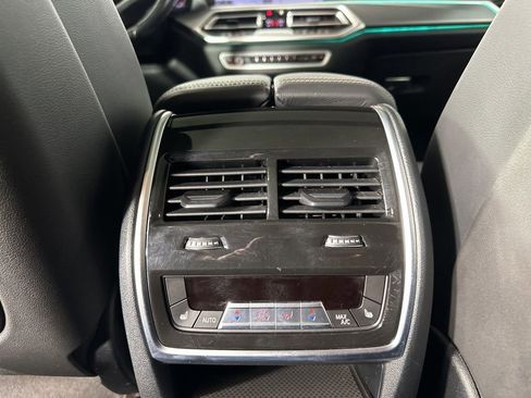 Used 2022 BMW X5 xDrive40i w/ M Sport Package AWD/4WD image 24