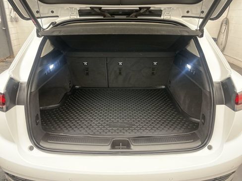 Used 2022 Buick Envision Essence w/ Technology Package II AWD/4WD image 21
