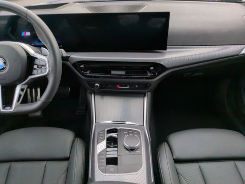 Certified 2025 BMW M340i Sedan image 32