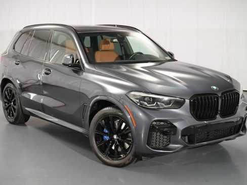 Used 2022 BMW X5 xDrive40i w/ M Sport Package AWD/4WD image 12
